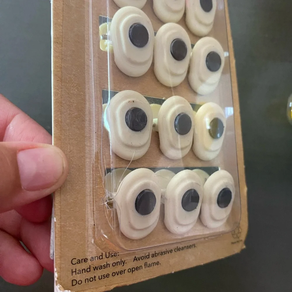 CWC Mini Magnetic Clips and Egg Separator Set - Picture 3 of 5